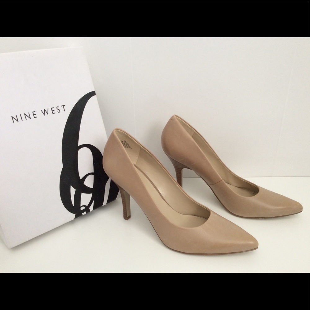 Nine West Garisono nude heels size 8
